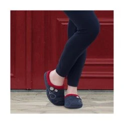 Acorn Dara - Women's -Osprey shop 10151 blue 2000x rsz 87659.1650048959