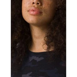 Prana Cozy Up T-Shirt - Women's (Fall 2022) 9 Prana Cozy Up T-Shirt - Women's (Fall 2022) -Osprey shop 1964391 NAUTICALCAMO ALT 5 rsz 49470.1644020456.1280.1280 98369.1673304056