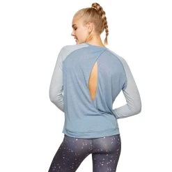 Kari Traa Isabelle LS - Women's (Spring 2019) -Osprey shop 622195 isabelle ls jeans model 2 karitraa 91504.1676492200