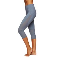 Kari Traa Isabelle Capri - Women's (Spring 2019) -Osprey shop 622199 isabelle capri jeans model 1 karitraa 17297.1676492107