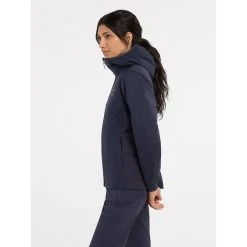 Arc'teryx Atom Hoody - Women's -Osprey shop Atom Hoody Black Sapphire Women s Side View Left rsz 33109.1675992346