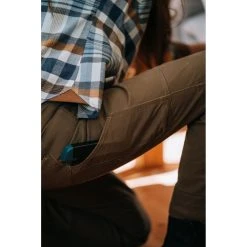 KUHL Rydr Pant - Women's -Osprey shop Mak Lianna and Chris FA21 017 rsz 18288.1650488462