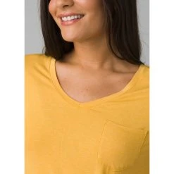 Prana Foundation Short Sleeve V Neck - Women's (Spring 2022) -Osprey shop W11170142 BIRCHHEATHER ALT 5 rsz 34736.1644208740