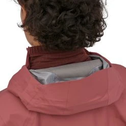 Patagonia Torrentshell 3L Jacket - Women's (Fall 2022) -Osprey shop WBF21 85245 RHP BJFLEECE rsz 01433.1661202163