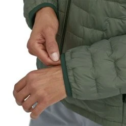 Patagonia Micro Puff Jacket - Women's (Fall 2022) -Osprey shop WBF22 84071 HMKG JCCCUFF rsz 32993.1661282508.1280.1280 57637.1674083646