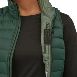 Patagonia Down Sweater Vest - Women's (Fall 2022) -Osprey shop WBF22 84629 PIGN DTPATCH rsz 01610.1673392876.1280.1280 60585.1674084127