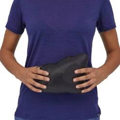 Patagonia AlpLight Down Jacket - Women's (Fall 2022) -Osprey shop WBF22 85545 BLK RNSTUFF rsz 06177.1667242248