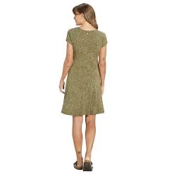 Sherpa Padma Wrap Dress - Women's (Spring 2022) -Osprey shop padma wrap dress evergreen model back full view 74547.1664924748