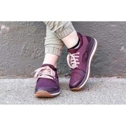 Lems Mesa - Women's (Fall 2022) -Osprey shop rosewoodfeature 1024x1024 54396.1676664668