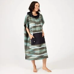 Nomadix Changing Poncho - Small/Medium -Osprey shop s m nomadix kcp unta 108 changing poncho front rsz 62848.1660065671