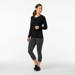 Smartwool Classic All-Season Merino Base Layer Long Sleeve - Women's (Fall 2022) 20 Smartwool Classic All-Season Merino Base Layer Long Sleeve - Women's (Fall 2022) -Osprey shop sw015255001 2 p rsz 60217.1659632151