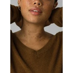 Prana Milani V-Neck - Women's (Fall 2020) -Osprey shop w23202218 antiquebronze alt 4 rsz 10770.1653084321