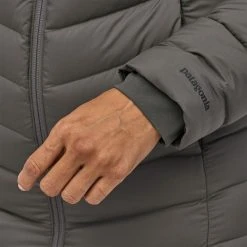 Patagonia Silent Down Parka - Women's (Fall 2020) -Osprey shop wbf19 27940 fge cuff 36963.1675468310