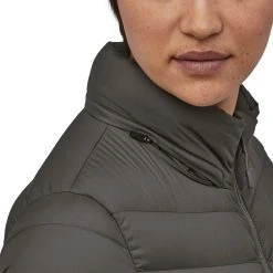 Patagonia Silent Down Parka - Women's (Fall 2020) -Osprey shop wbf19 27940 fge hoodstow 30050.1675468310