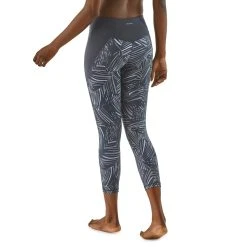 Patagonia Centered Crops - Women's (Spring 2019) -Osprey shop wbs19 21917 rasb om2 om 16393.1626822845